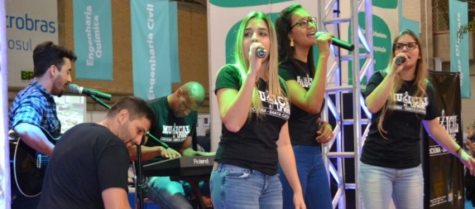 Quintas Culturais leva m�sica, teatro e poesia para a Feira das Profiss�es