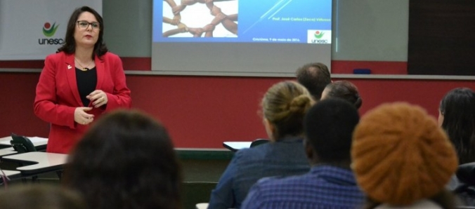 Territ�rio Paulo Freire: Extensionistas debatem sobre os projetos