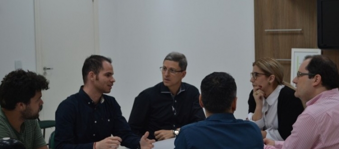 Reitoria recepciona intercambista do Mxico