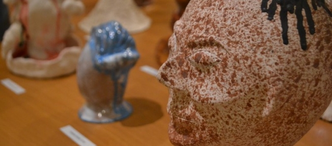 Universos paralelos se entrela�am em exposi��o criada por alunos de Artes Visuais