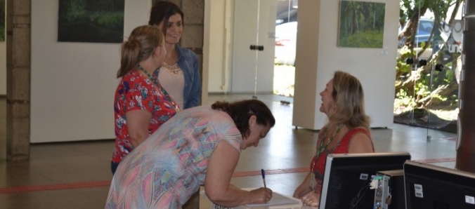 T�cnicos-administrativos v�o �s urnas eleger seus representantes nos conselhos