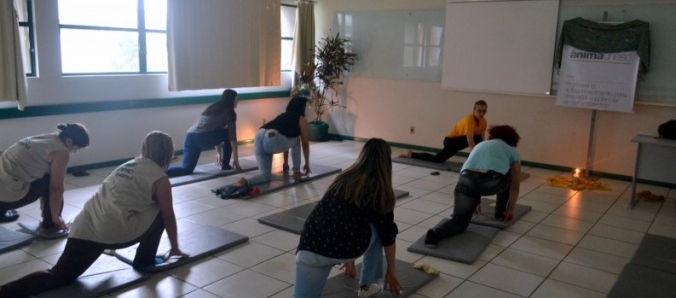 Programao do Dia do Professor no campus encerra com yoga