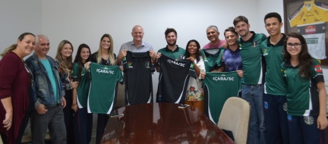 Universidade recebe agradecimento pelo apoio � equipe de xadrez de I�ara