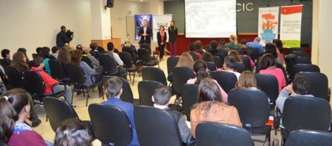 Col�gio Unesc: vereadores mirins participam de capacita��o