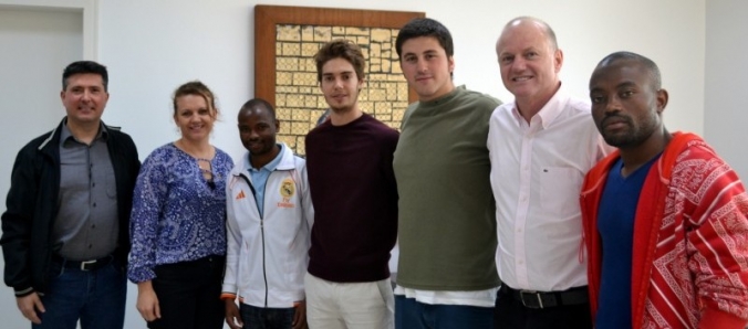 Estudantes estrangeiros recebem boas-vindas da Reitoria