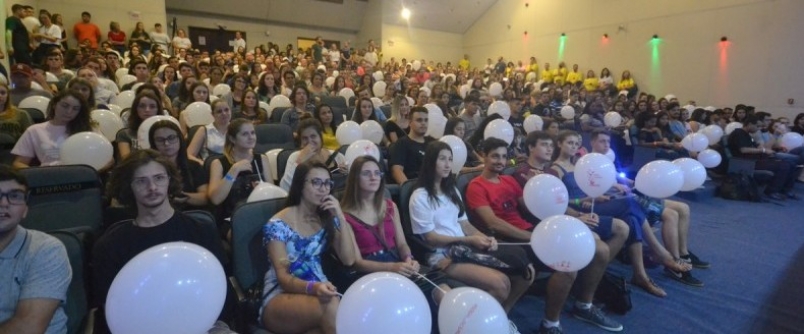 Recep��o de Calouros: Embarque para uma viagem de emo��o e conhecimento