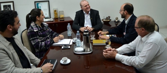 Representantes da Infraero visitam a Unesc