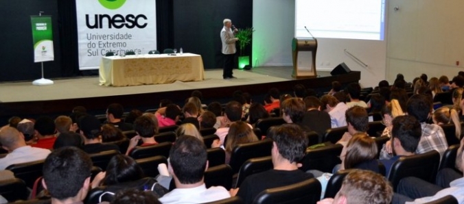 No Brasil, apenas 38% da malha ferrovi�ria � explorada