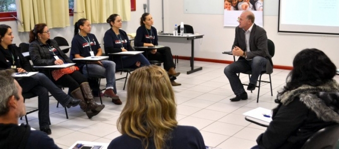 Novos colaboradores passam a fazer parte da fam�lia Unesc