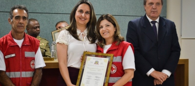 Unesc  homenageada pela Cmara de Vereadores como parte da Equipe Multi-Institucional