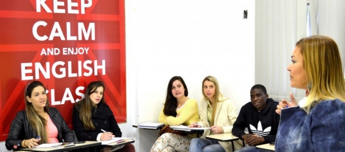 Deficiente visual, aluna de ingl�s da Unesc � exemplo de supera��o