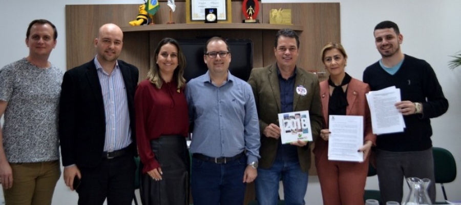 Universidade recebe visita de candidato a deputado estadual Rodrigo Minotto