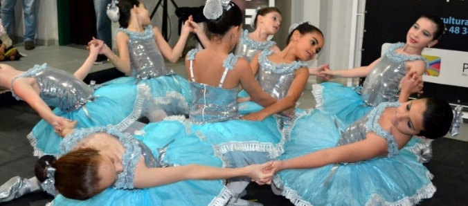 Bal� infantil alegra chegada � Universidade