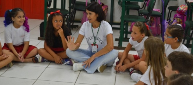 Divers�o e aprendizado na volta �s aulas do Col�gio Unesc