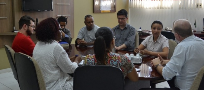 Representantes da Copirc e do F�rum de Mobilidade Humana visitam a Unesc