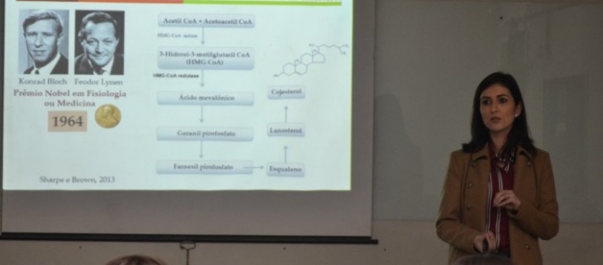 Turma de Especializao em Anlises Clnicas tem aula inaugural com foco em aspectos do colesterol