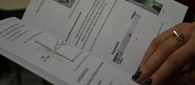 Universidade lan�a primeiro livro para professores da Educa��o B�sica