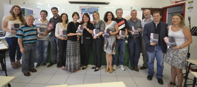 Ci�ncias Sociais Aplicadas � tema de obra lan�ada pela Editora Unesc