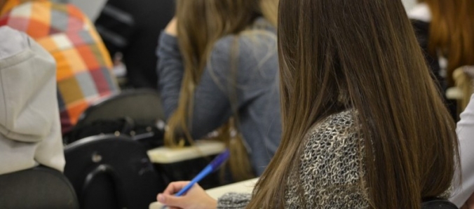 Alunos de Licenciatura em F�sica devem renovar matr�culas na pr�xima semana