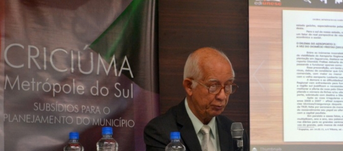 �Crici�ma Metr�pole do Sul� � lan�ado pela Editora Unesc