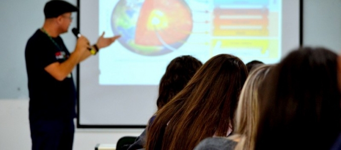 Entre com hist�rico escolar e descubra oportunidades de bolsas e descontos no Escolha Unesc