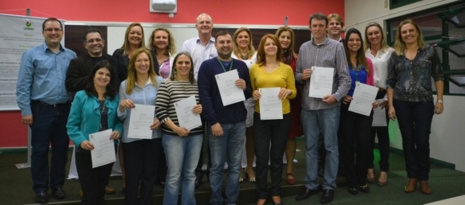 Coordenadores de curso e adjuntos tomam posse