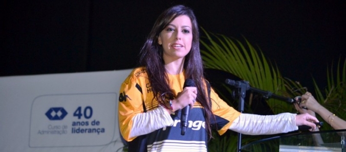 As li��es de empreendedorismo de Bel Pesce nos 40 anos do curso de Administra��o