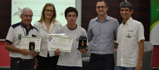 Vencedores da Feira de Inova��o s�o premiados