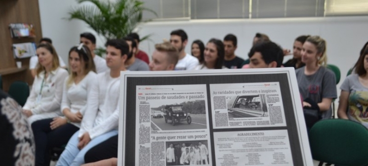 Alunos de Odontologia recebem reconhecimento por participa��o em projeto social