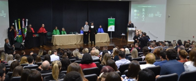 Noite marca celebrao de formandos na Unesc