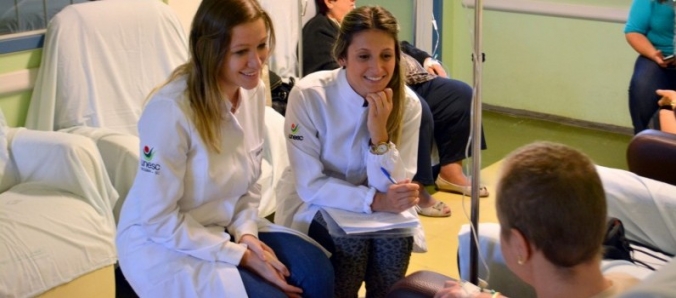 C�ncer: Odontologia realiza a��o com pacientes