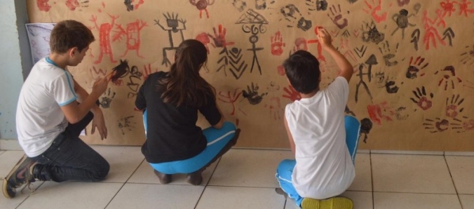 Projeto de extens�o aproxima a arqueologia de crian�as de Balne�rio Rinc�o