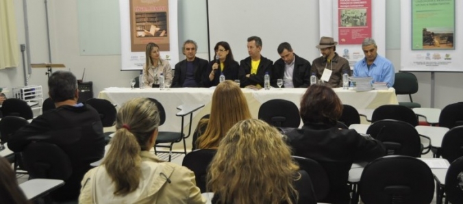 Livros sobre Educa��o s�o lan�ados pela Ediunesc