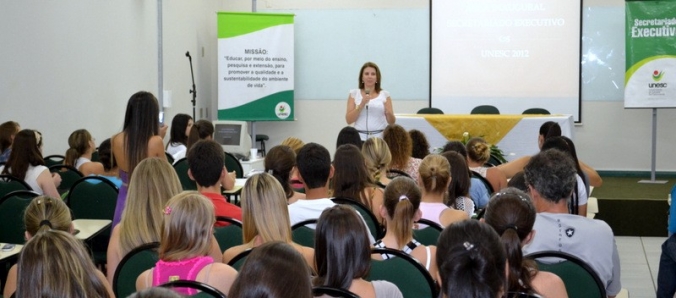 Secretariado Executivo re�ne ex-alunos e profissionais bem sucedidos da �rea