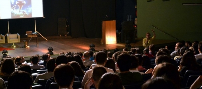 Consultora aborda o �mundo� das diferentes gera��es