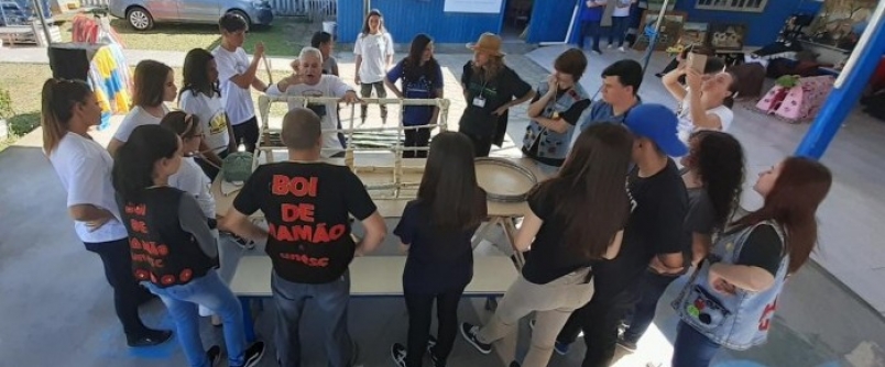 Encontro resgata cultura do boi de mam�o no Sul do Estado