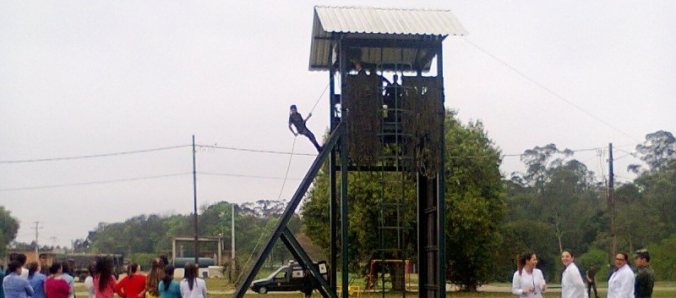 Desafio Empresarial: Alunos far�o Almo�o das Etnias beneficente e melhorias em asilo