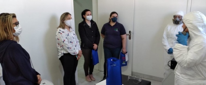 Unidade de Pronto Atendimento de Ararangu recebe da Unesc equipamento para desinfeco dos espaos com oznio
