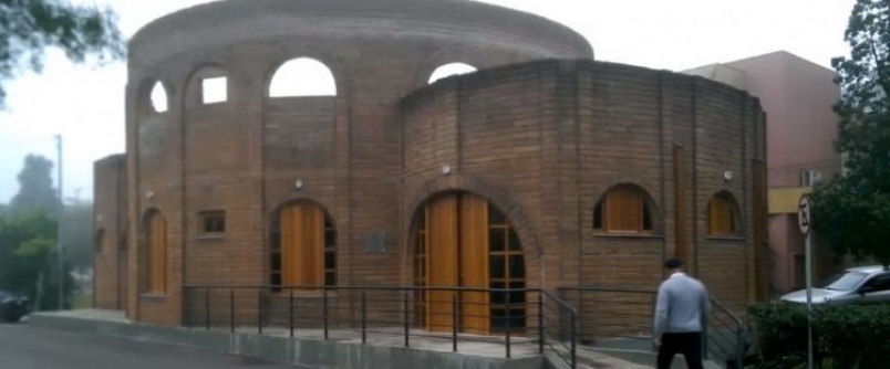 Professores, acadmicos e convidados conhecem documentrio Racconti Di Due Mondi