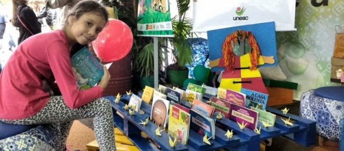 Unesc leva atividades ao pblico da Feira do Livro de Cricima