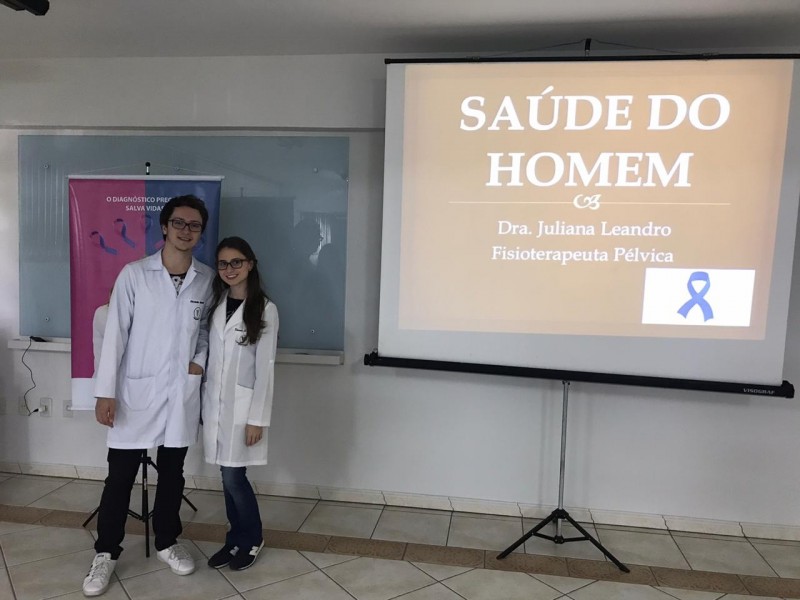 ACAD�MICOS DE FISIOTERAPIA PARTICIPAM DE A��O COMUNIT�RIA EM URUSSANGA