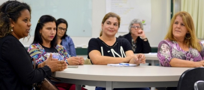 Professores da rede p�blica de Crici�ma constroem debates filos�ficos na Unesc