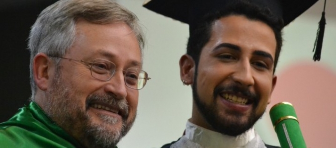 Graduandos vivem momentos especiais em formatura em gabinete
