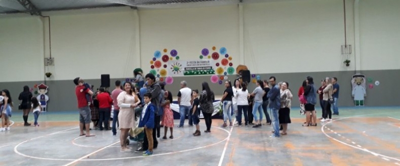 Projeto de extenso participa de evento em escola de Cricima