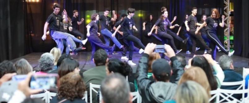 Unesc participa do 2� Festival Dan�a Crici�ma