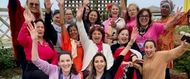 Outubro Rosa: Alunos do curso de Design de Moda Senai/ Unesc promovem sesso especial de fotos