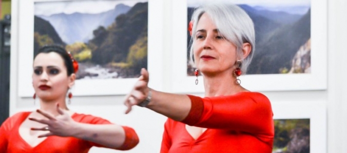 Unesc em Dana: A arte do flamenco conquistou a professora Giani