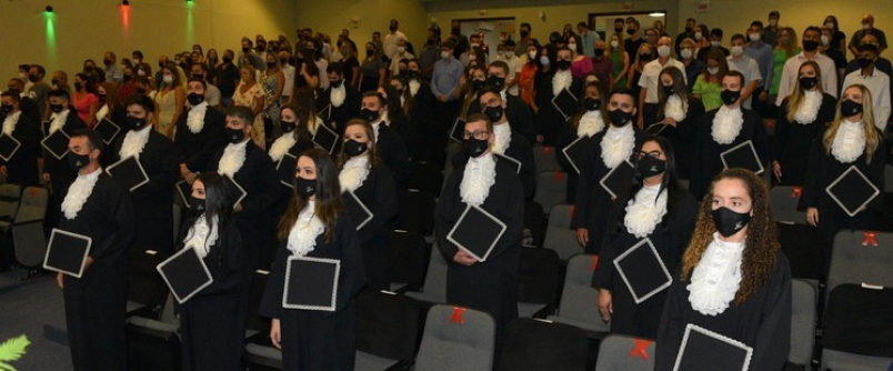 Unesc diploma novos 59 profissionais