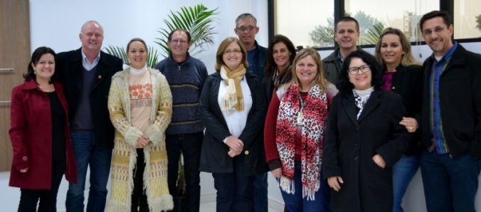 Colaboradores d�o nome ao Bloco das Engenharias, no Iparque