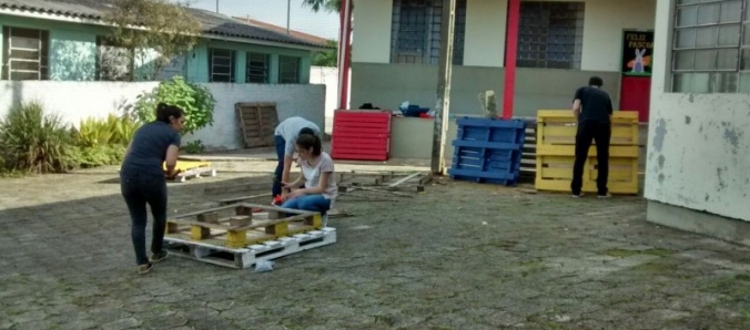 Alunos de Arquitetura levam melhorias � escola da regi�o